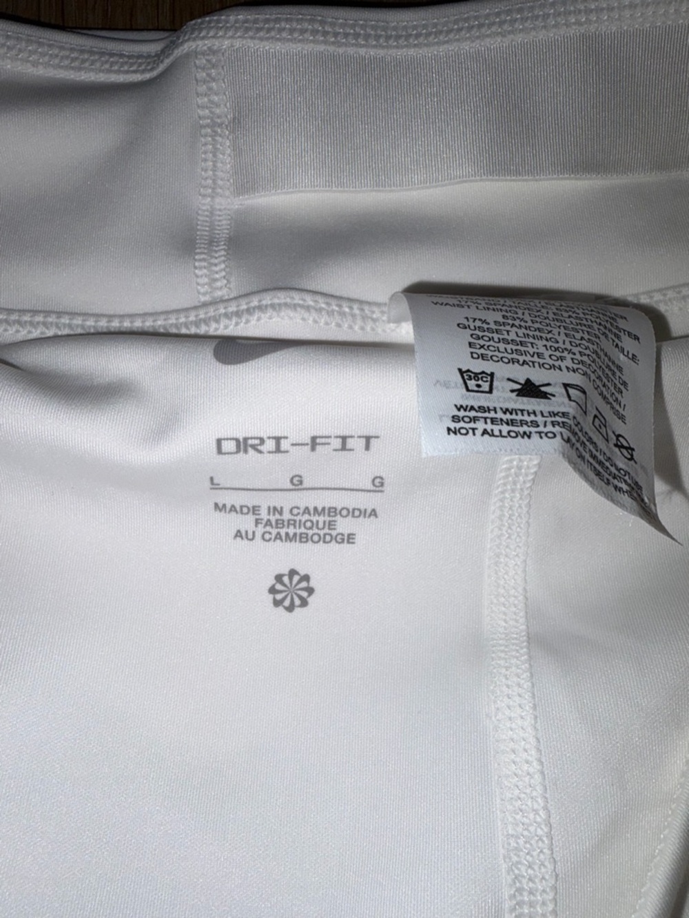 Women’s Large Nike White Golf Skorts Skirt - Picture 10 of 10